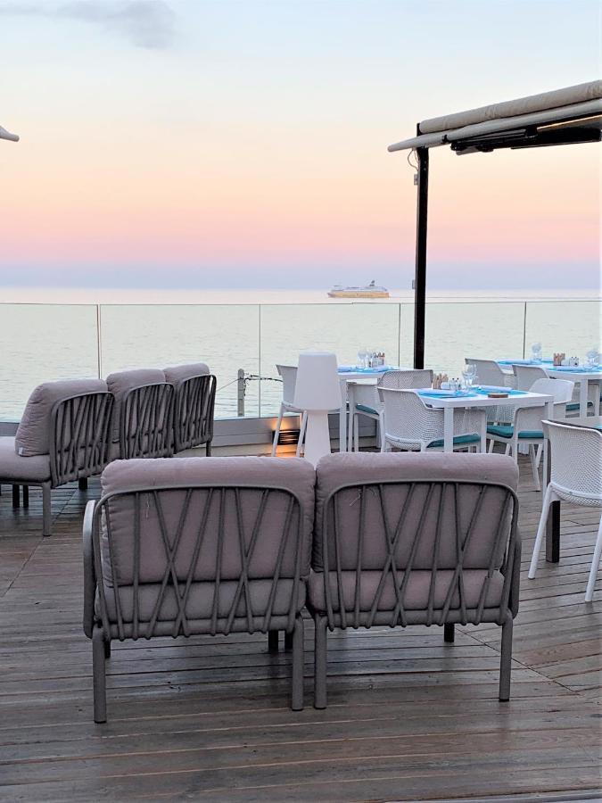 Hotel Calavita Rooftop & Spa San-Martino-di-Lota Bagian luar foto